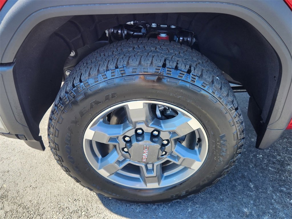 New 2026 GMC Sierra 3500 SLT w/ SLT Convenience Package image 15