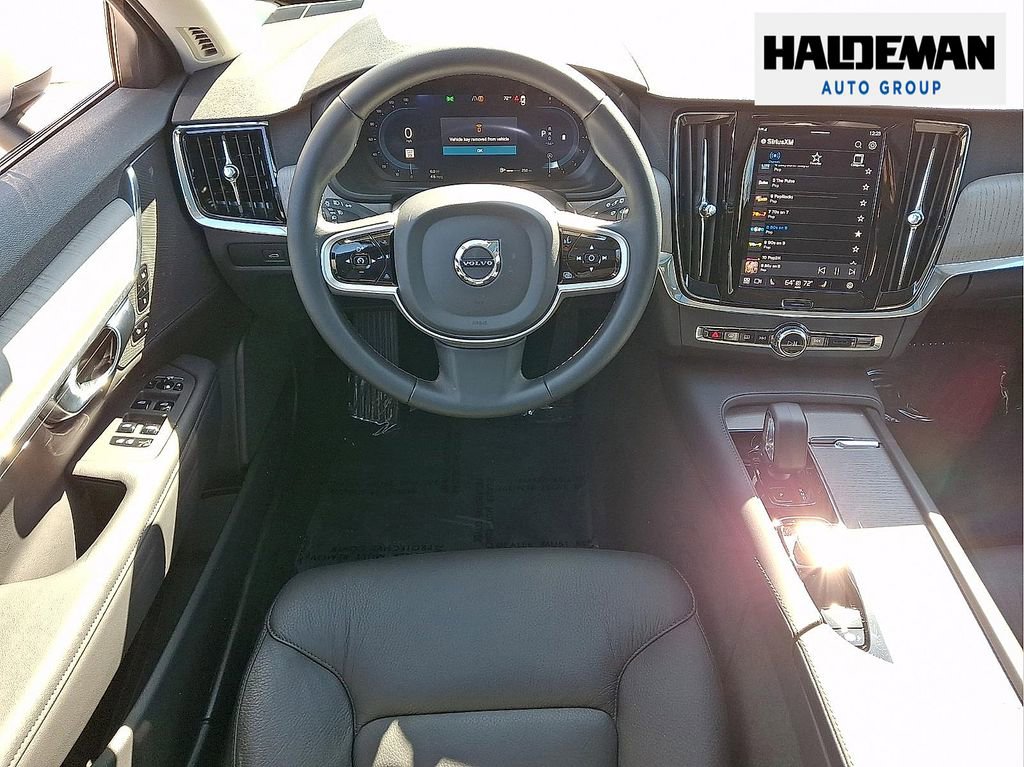 Used 2025 Volvo V90 B6 Cross Country Plus w/ Protection Package Premier