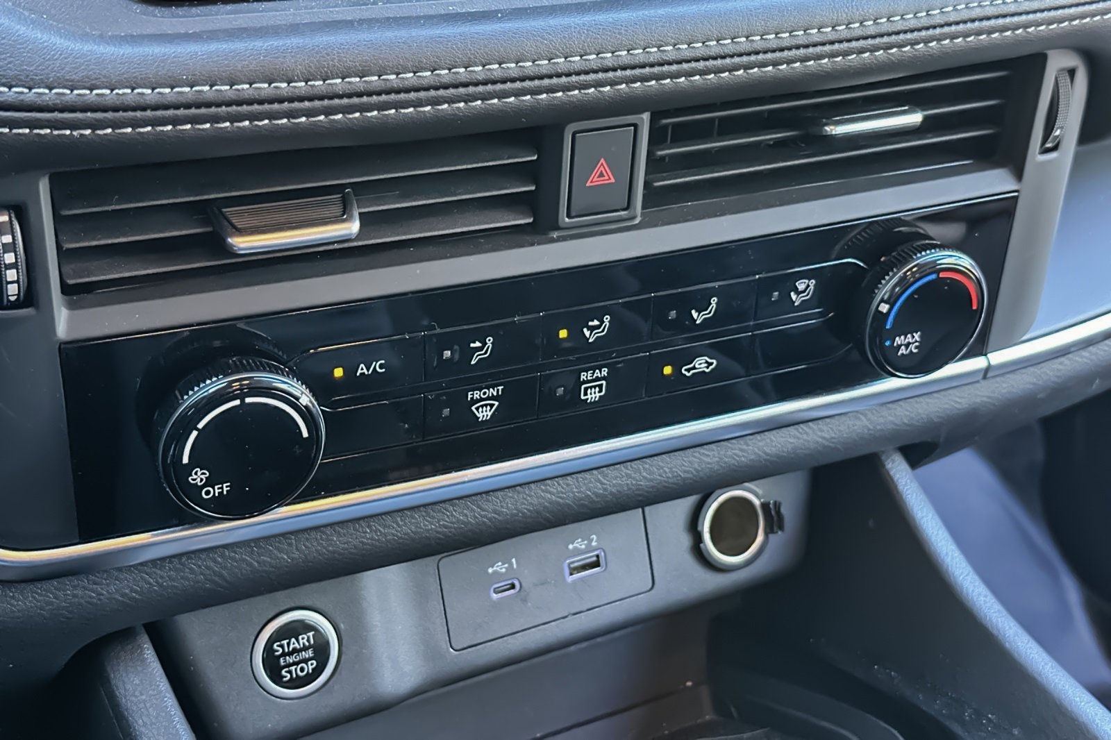 Used 2022 Nissan Rogue S image 17