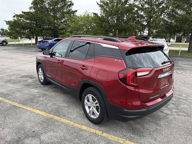 Certified 2023 GMC Terrain SLE w/ Driver Convenience Package FWD image 44