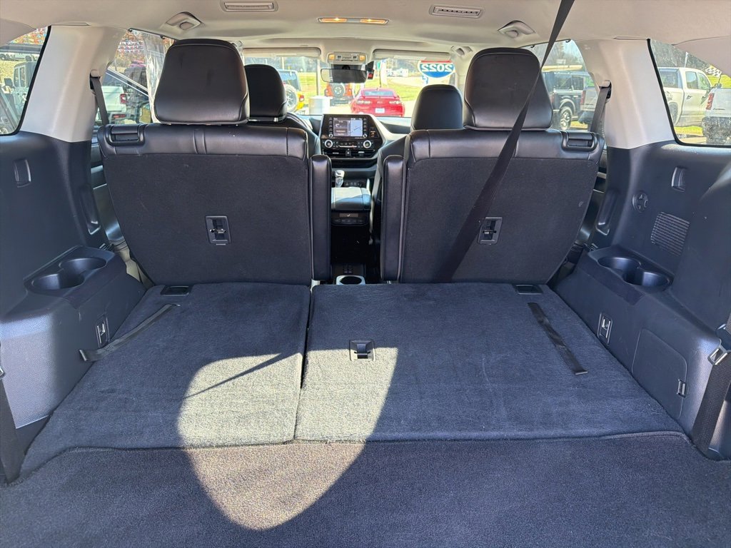 Used 2022 Toyota Highlander XLE image 22