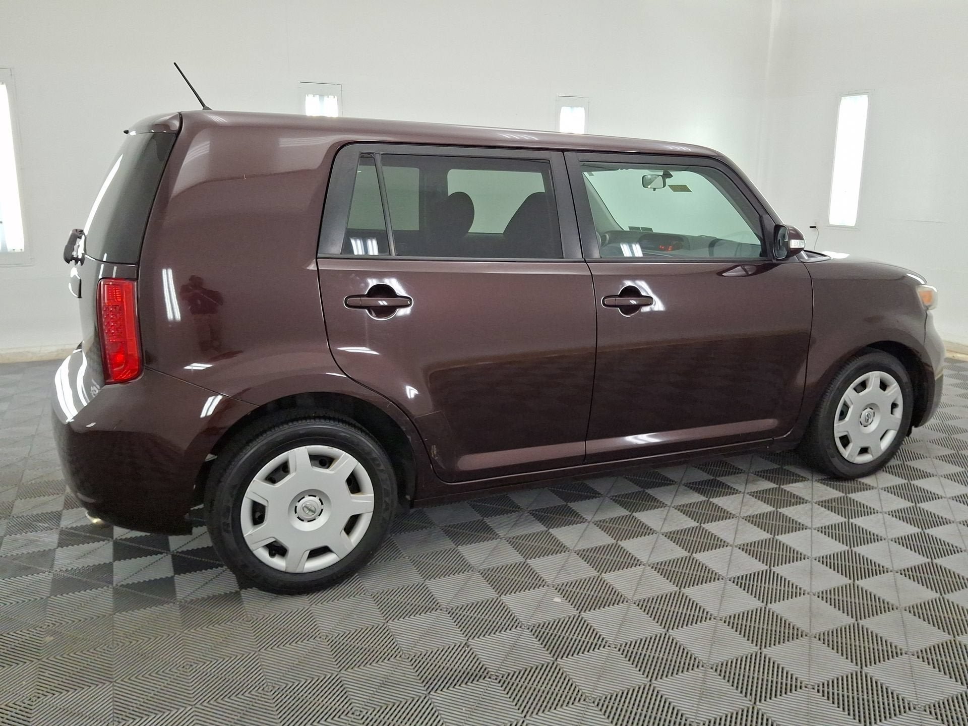 Used 2008 Scion xB FWD image 23