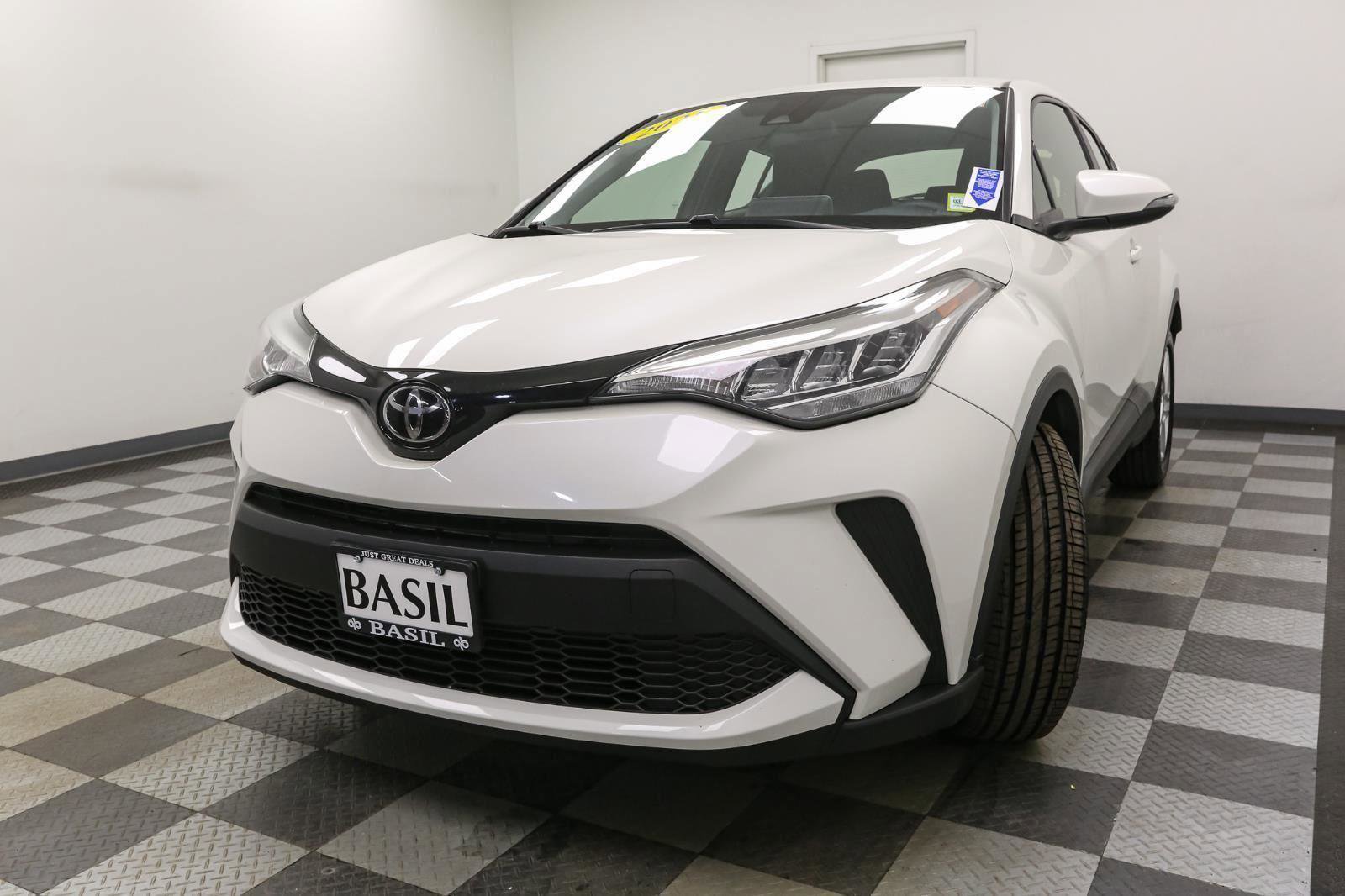 Used 2021 Toyota C-HR LE image 4