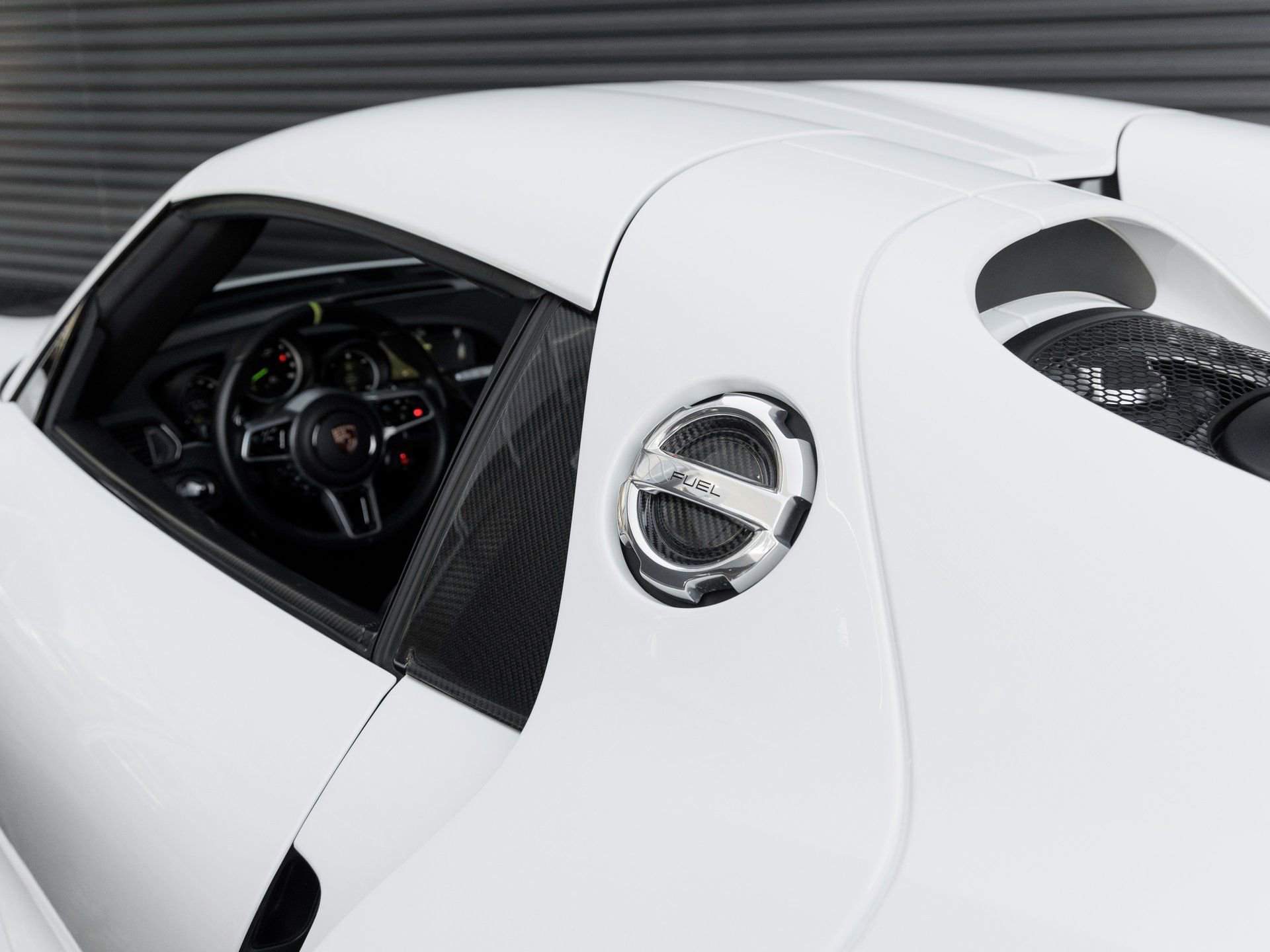Used 2015 Porsche 918 Spyder AWD/4WD image 14