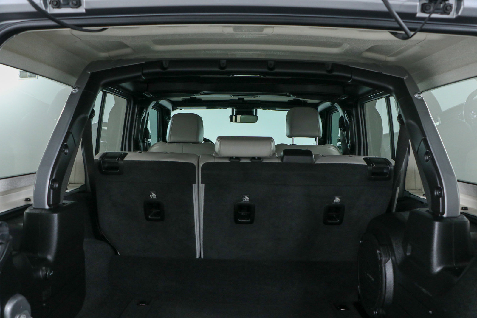 Used 2021 Jeep Wrangler Unlimited Sahara image 30