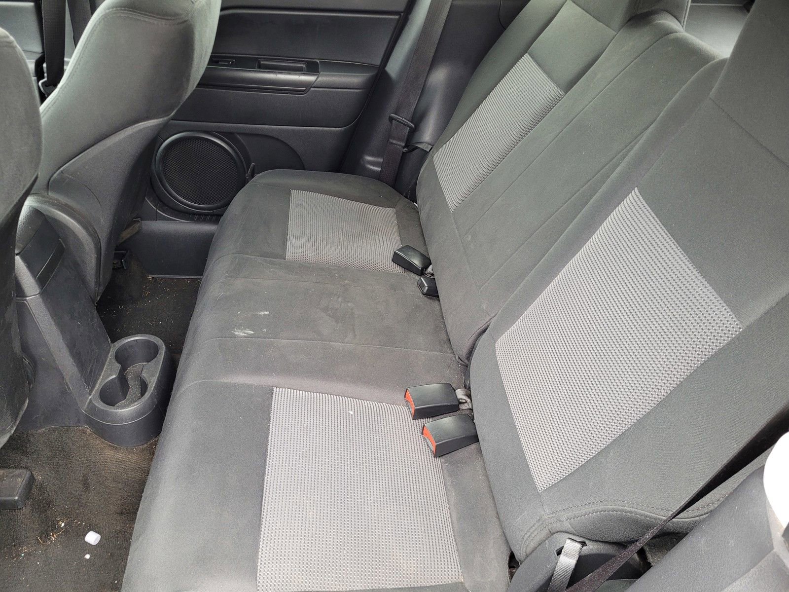 Used 2013 Jeep Compass Latitude FWD image 17