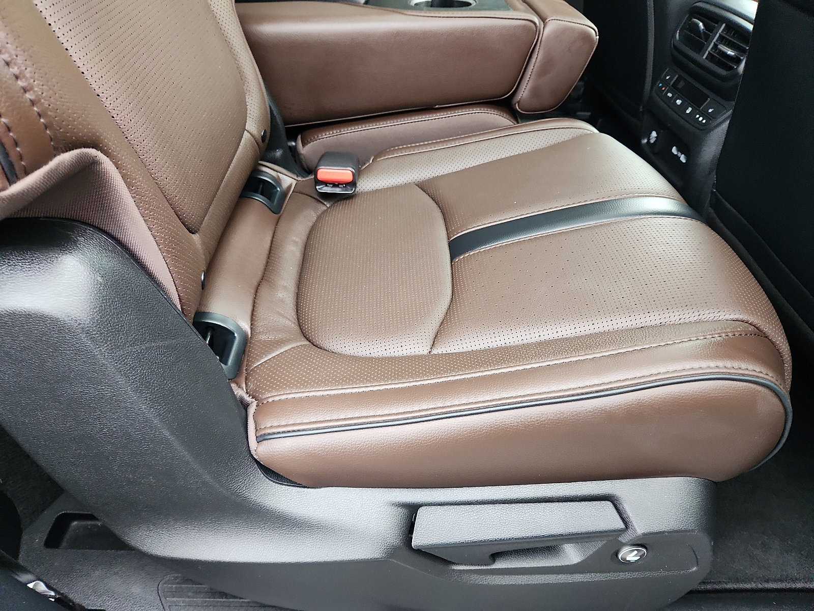 Used 2023 Honda Pilot Elite image 32