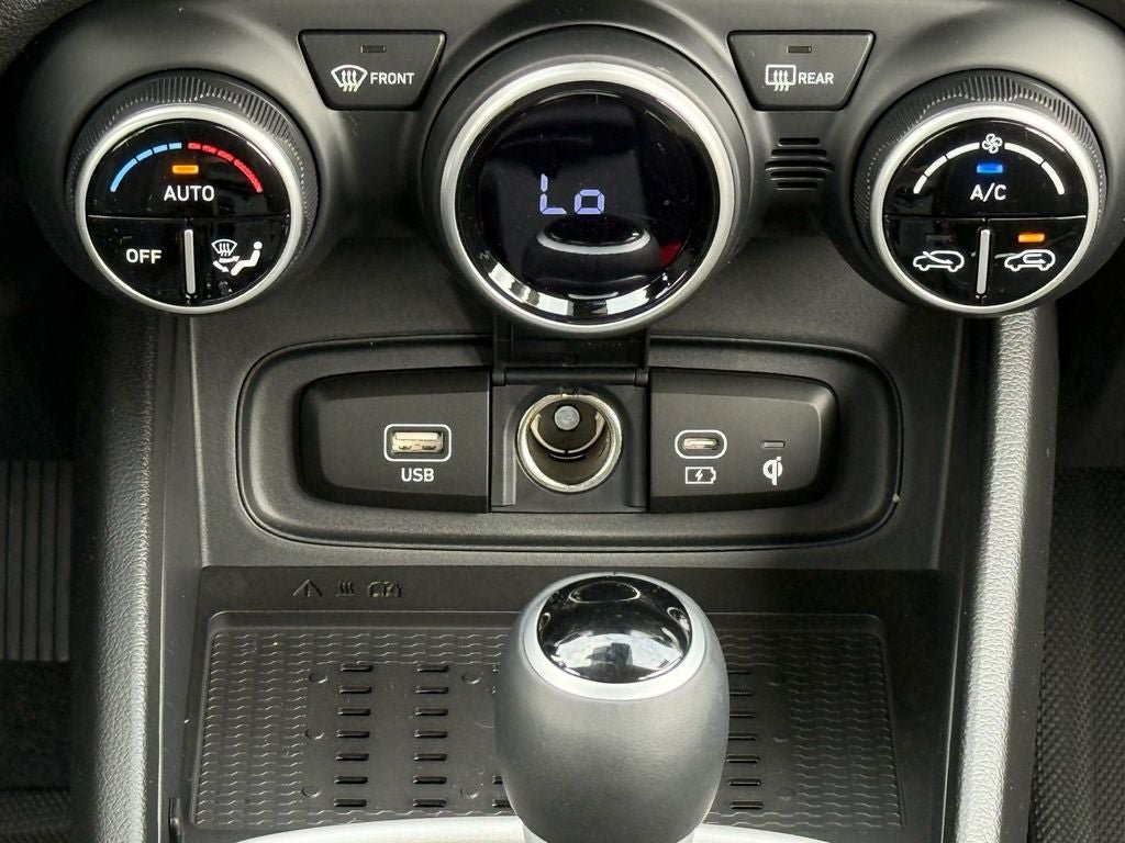 New 2026 Hyundai Venue SEL FWD image 22