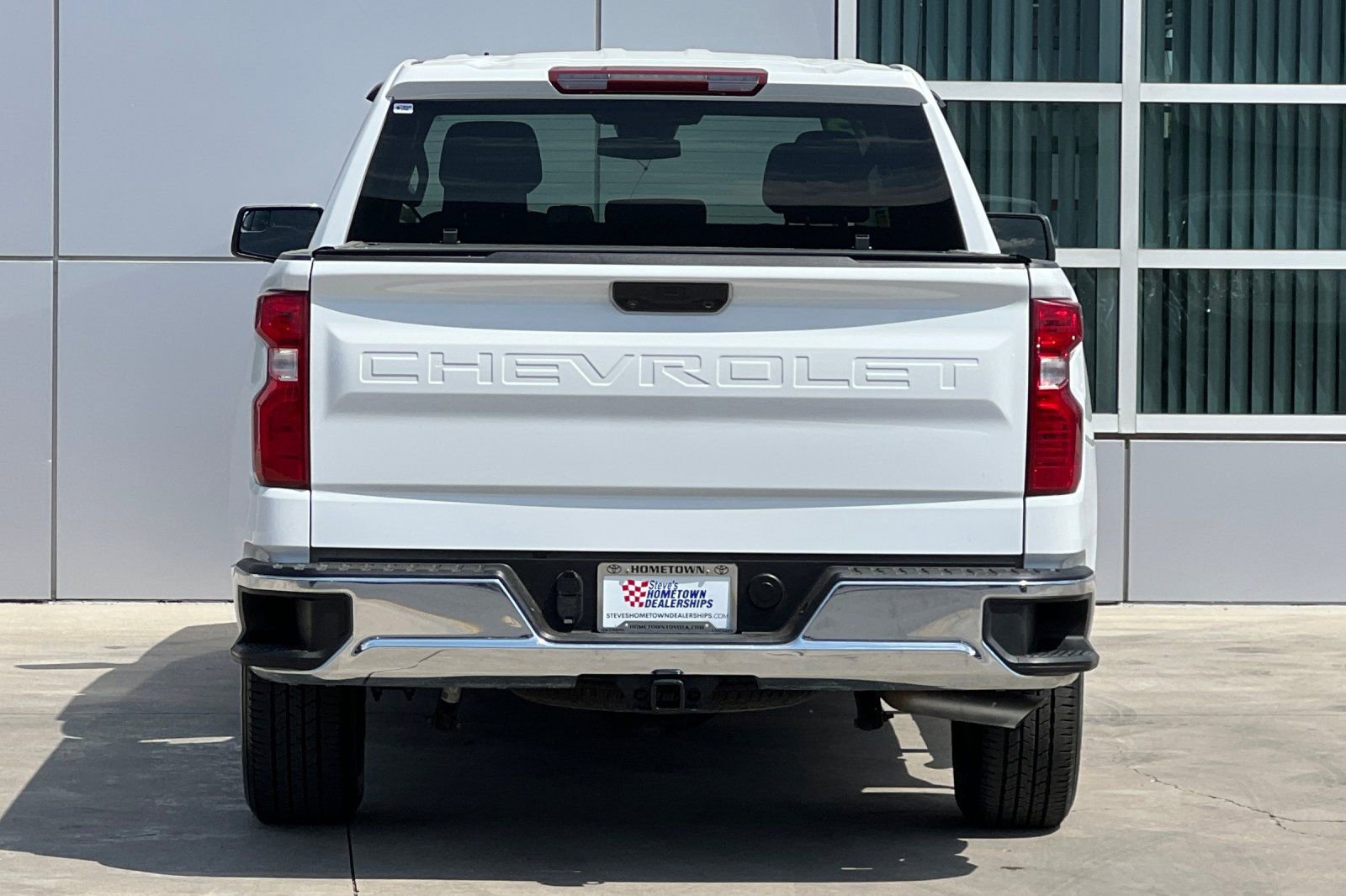 Used 2023 Chevrolet Silverado 1500 LT AWD/4WD image 5