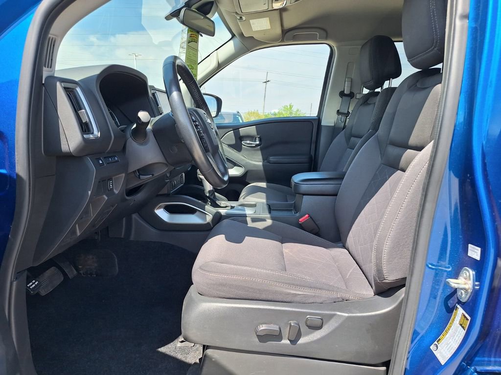 Used 2025 Nissan Frontier SV w/ SV Convenience Package RWD image 11
