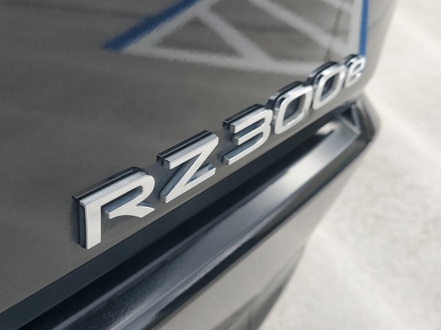 Used 2024 Lexus RZ 300e Premium image 14