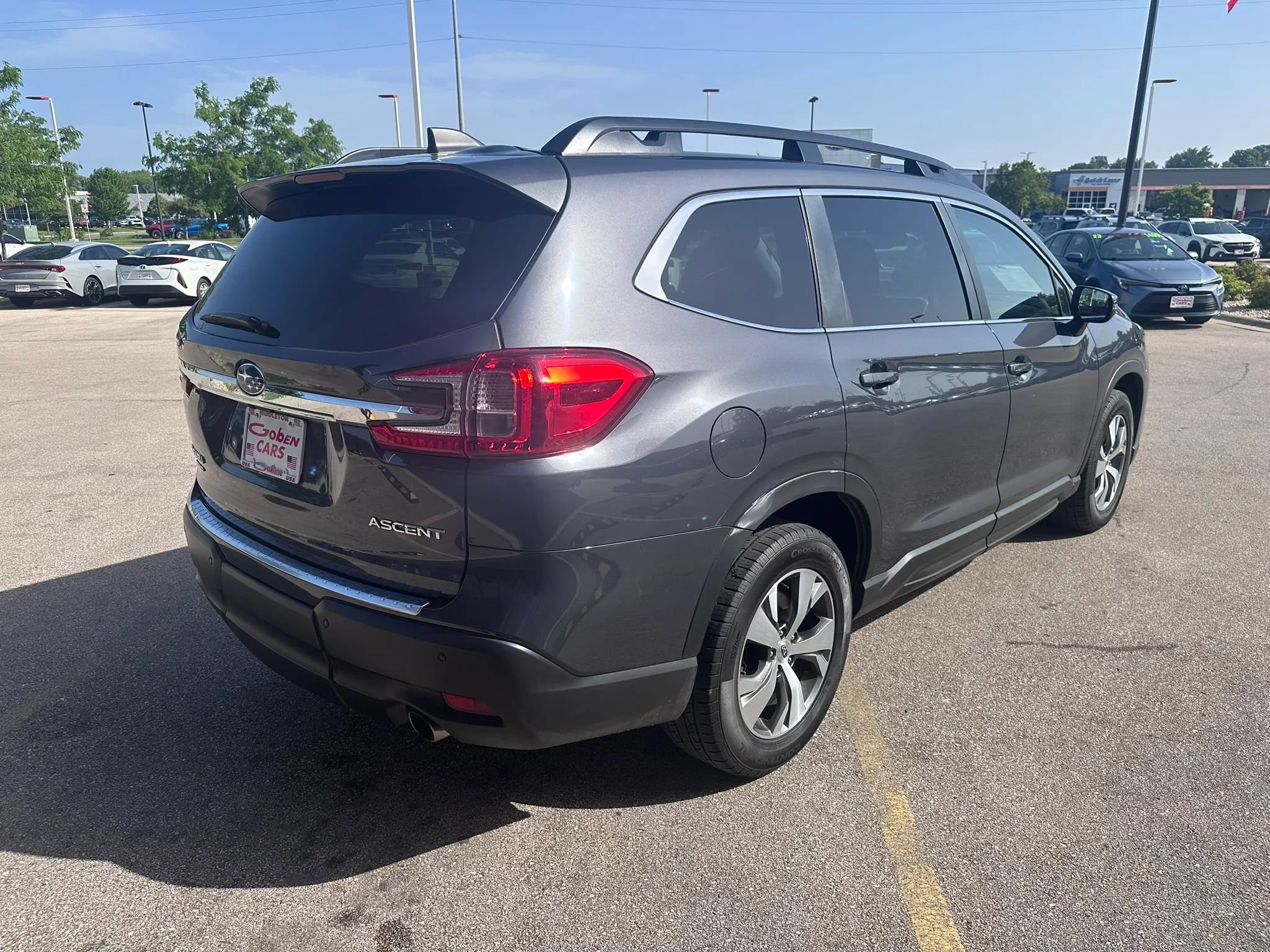Used 2023 Subaru Ascent Premium w/ Convenience Package AWD/4WD image 5