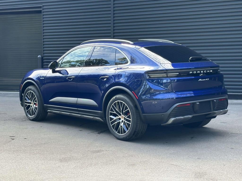 Used 2025 Porsche Macan 4S Electric AWD/4WD image 3