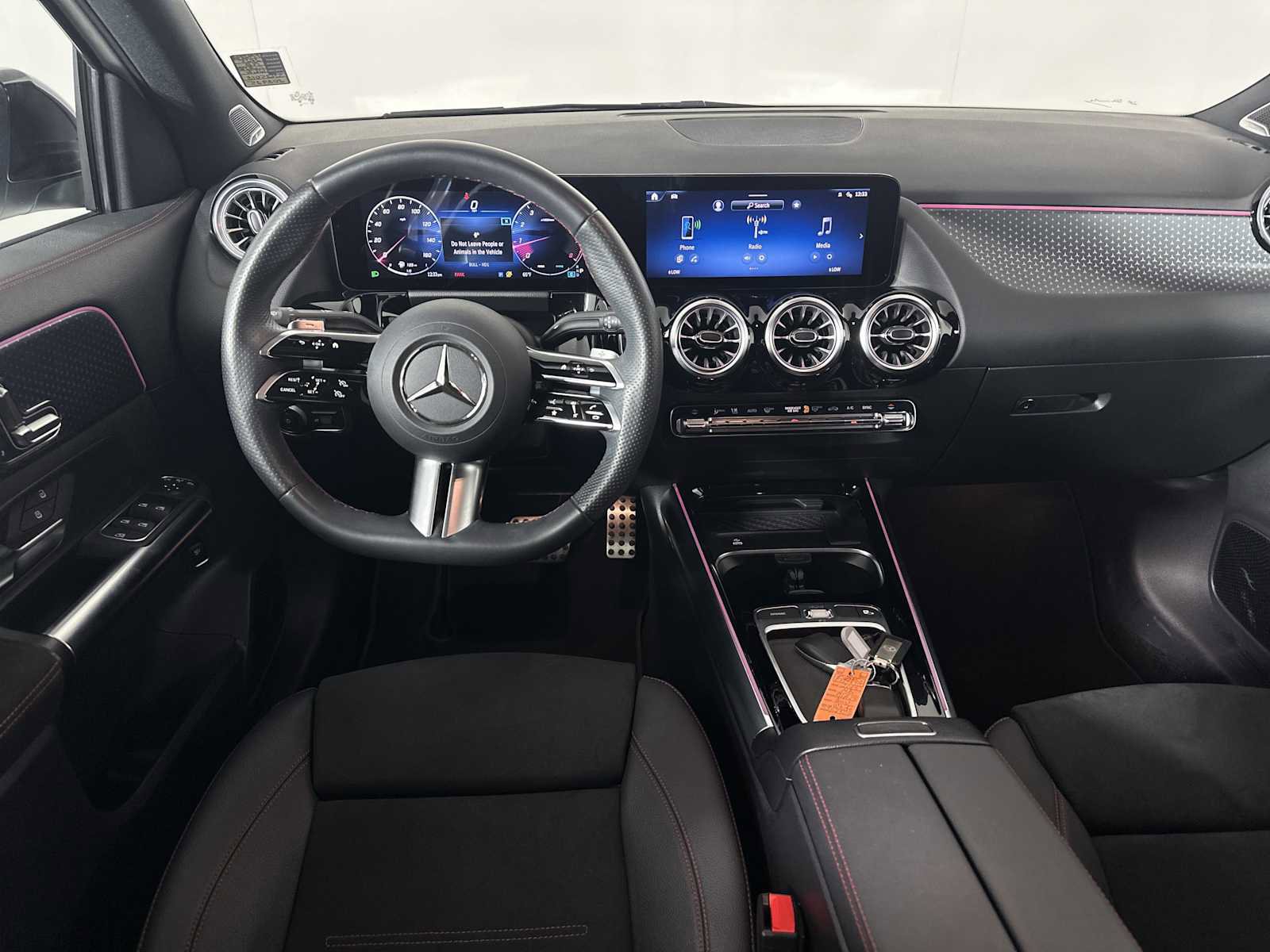 Used 2025 Mercedes-Benz GLA 250 4MATIC image 26