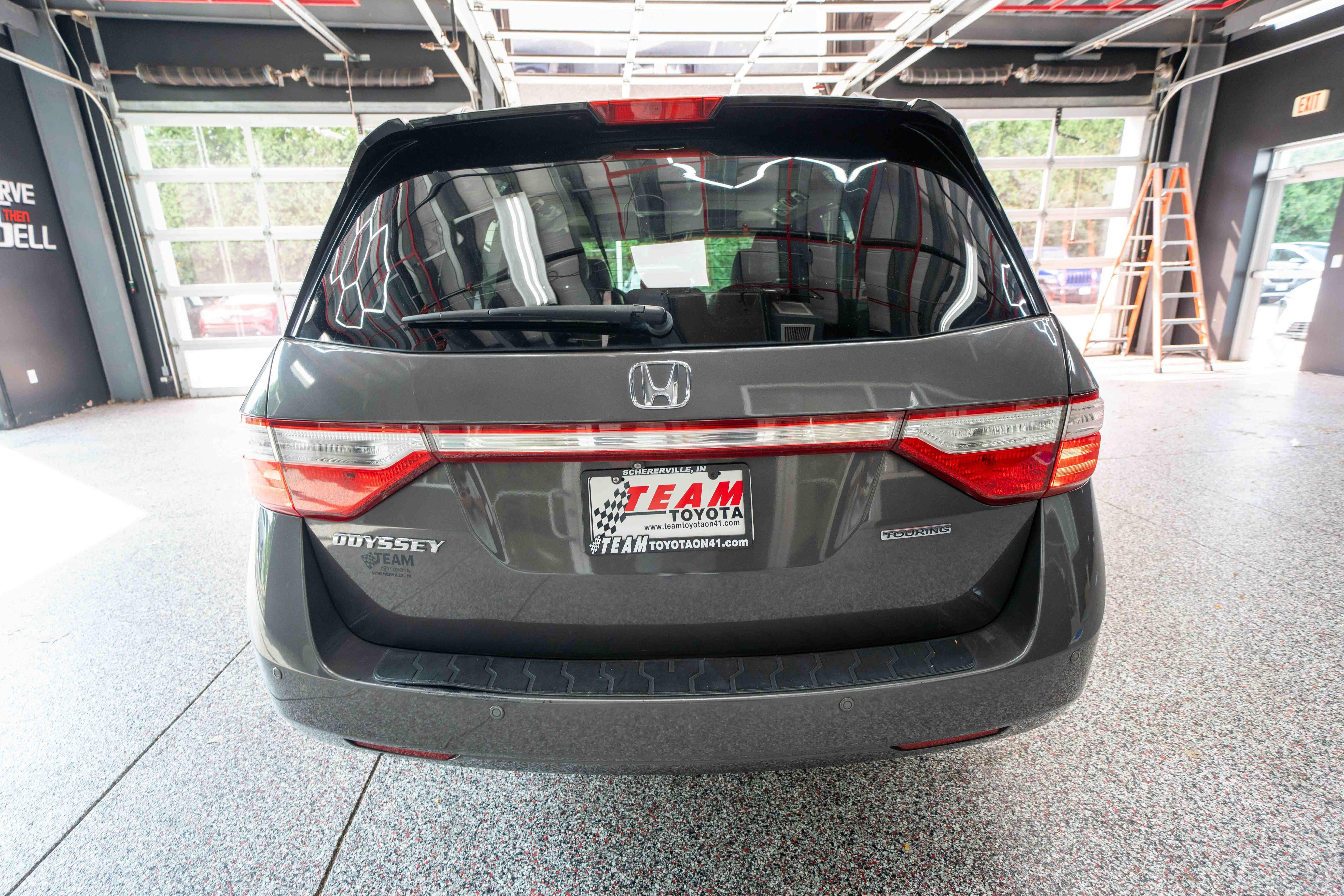 Used 2011 Honda Odyssey Touring image 3