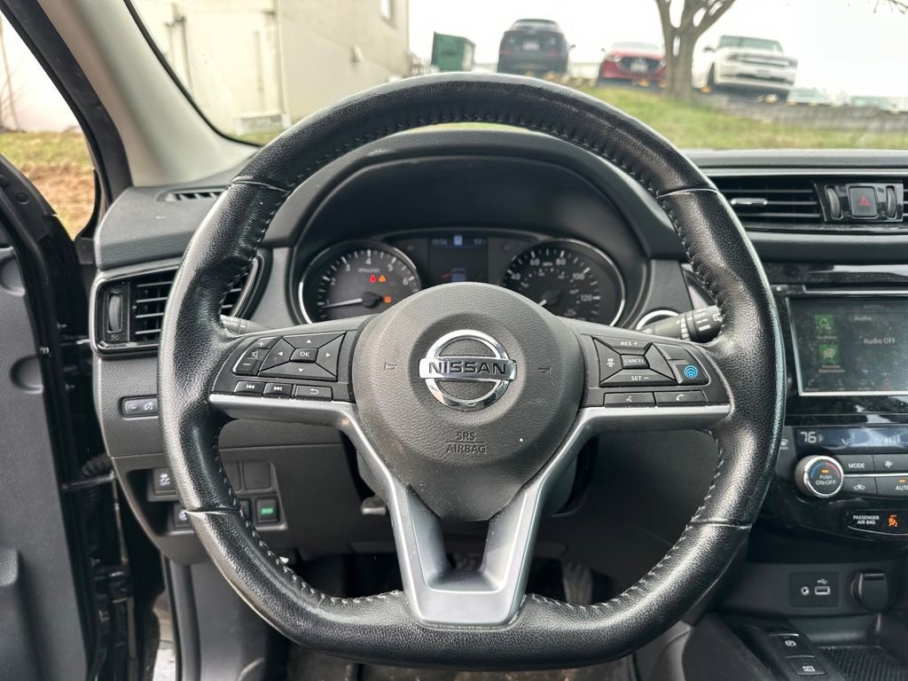 Used 2022 Nissan Rogue Sport SL image 44
