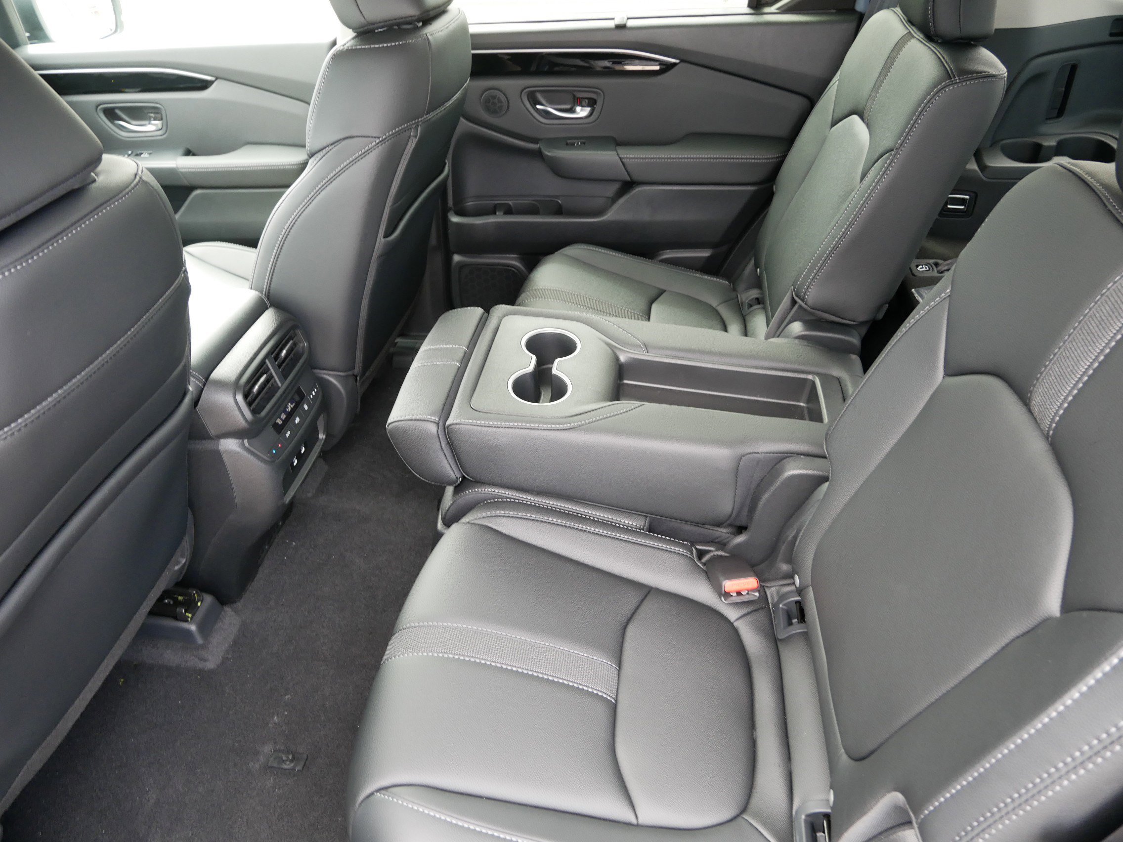 New 2026 Honda Pilot EX-L image 8