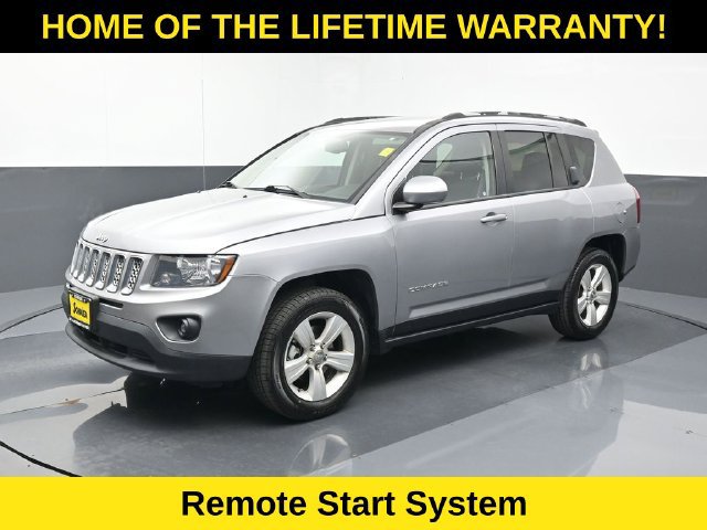 Used 2017 Jeep Compass Latitude AWD/4WD image 10