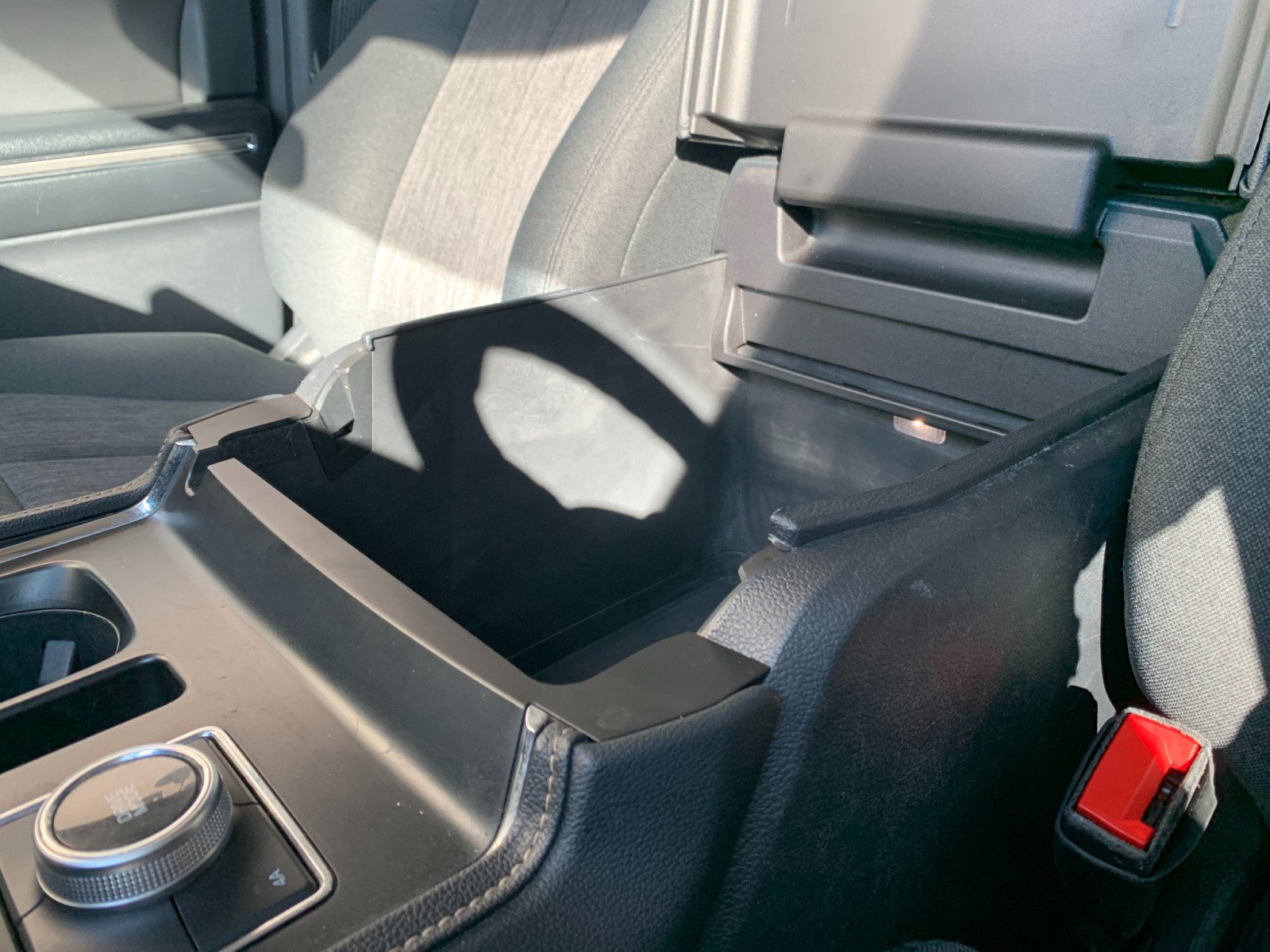 Used 2023 Ford Expedition XLT AWD/4WD image 25