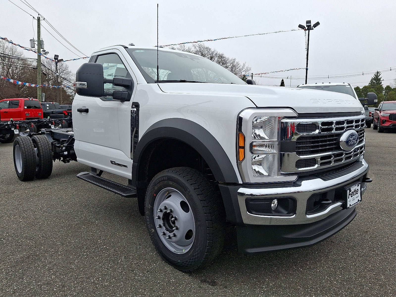 New 2025 Ford F550 4x4 Regular Cab Super Duty image 3