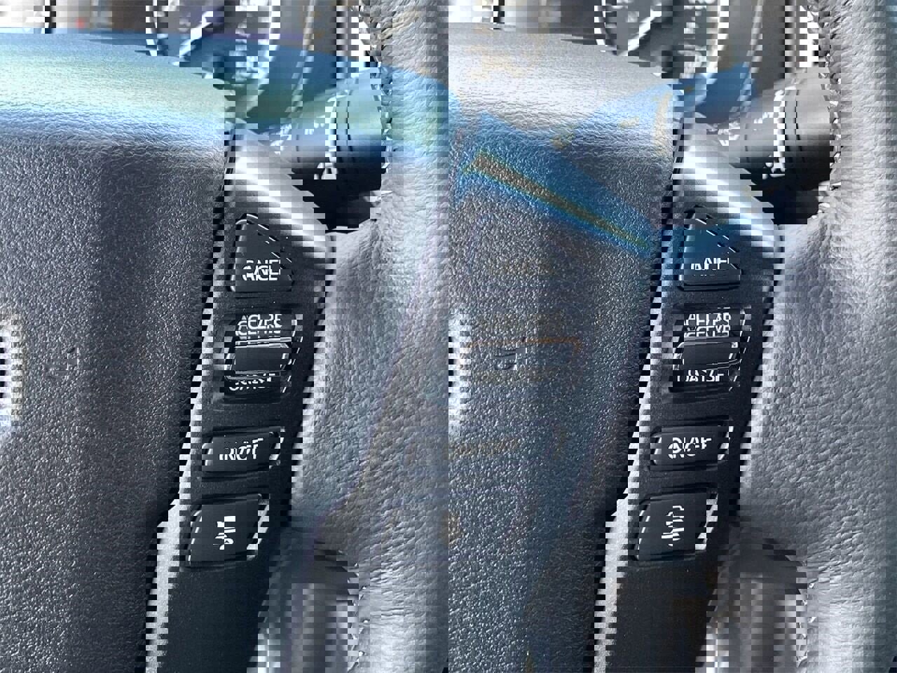 New 2025 Nissan Frontier SV w/ SV Convenience Package image 28