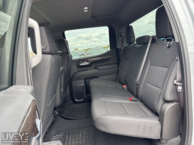 Used 2024 Chevrolet Silverado 1500 LT AWD/4WD image 10