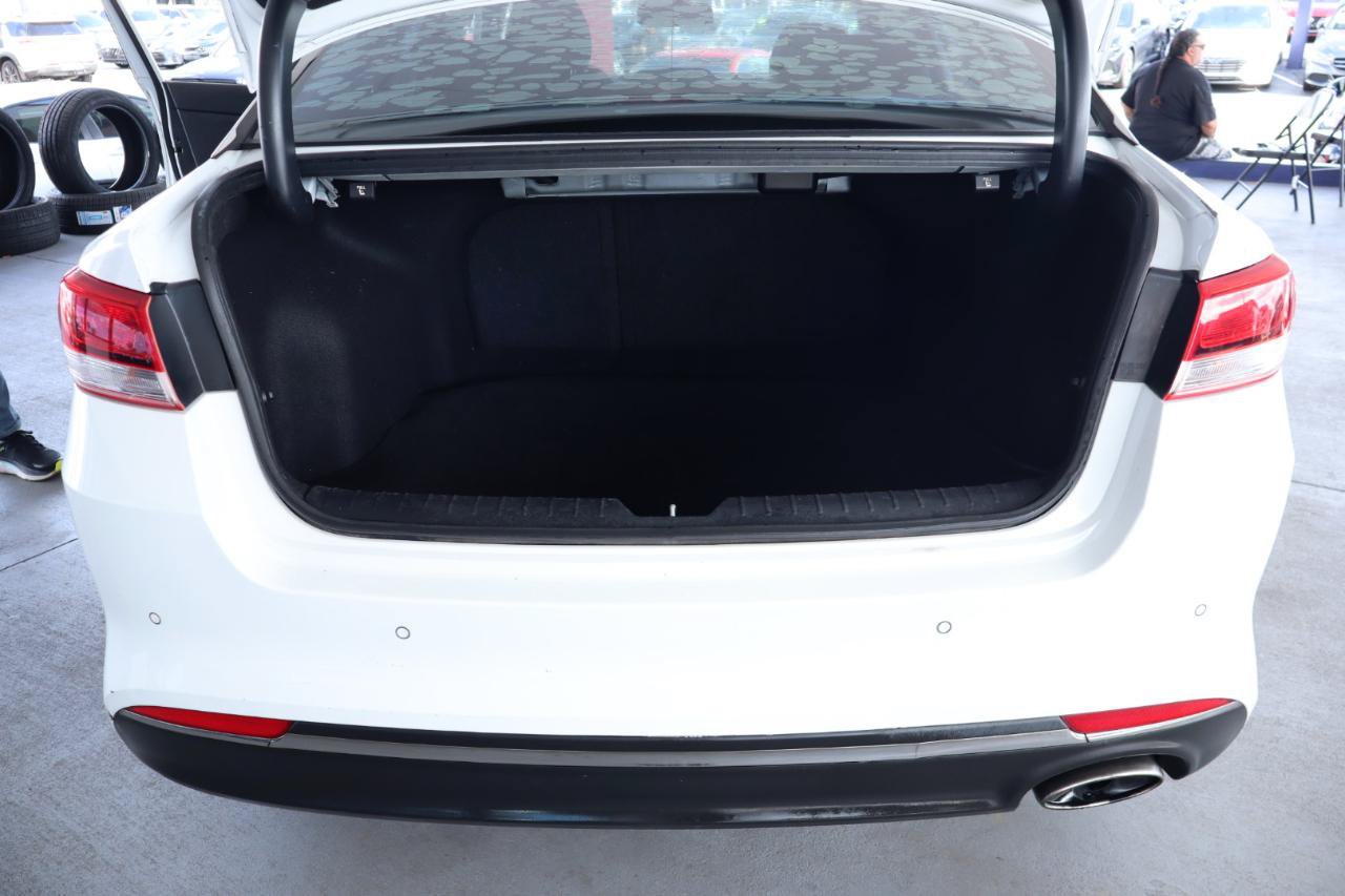 Used 2018 Kia Optima LX FWD image 29