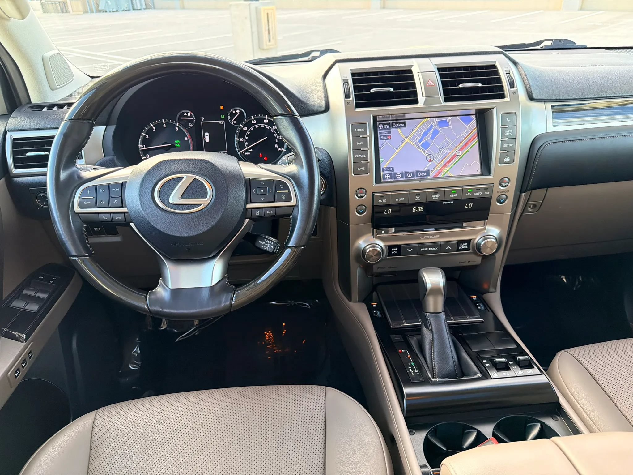 Used 2020 Lexus GX 460 Premium w/ Premium Package AWD/4WD image 21