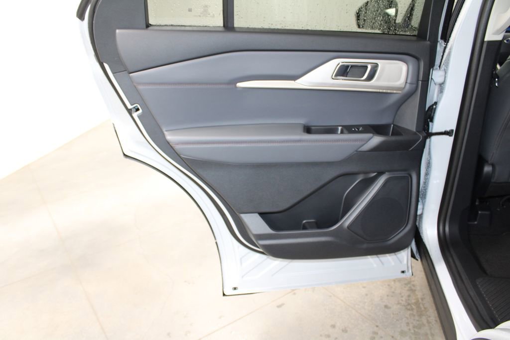 New 2026 Ford Explorer Active w/ Active Comfort Package image 28