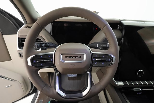 Certified 2025 GMC Yukon Denali w/ Sun & Power Step Package image 11