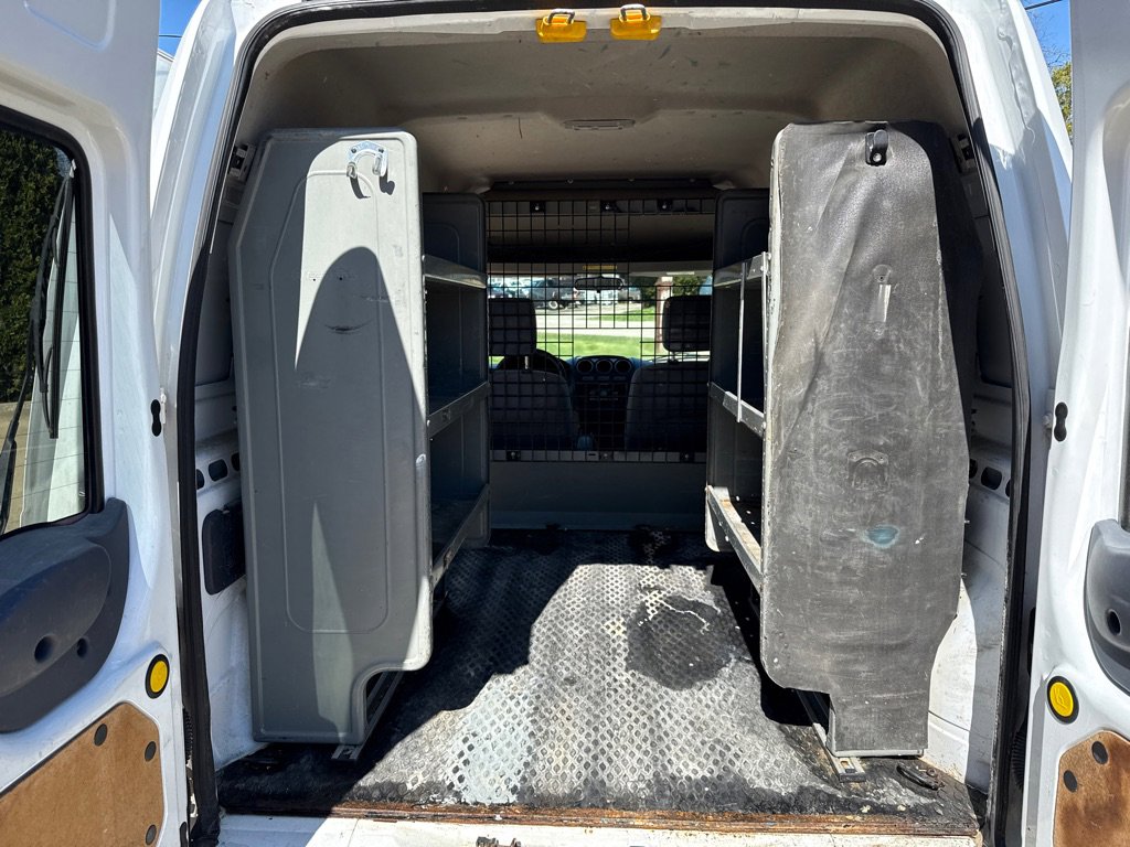 Used 2010 Ford Transit Connect XLT image 11