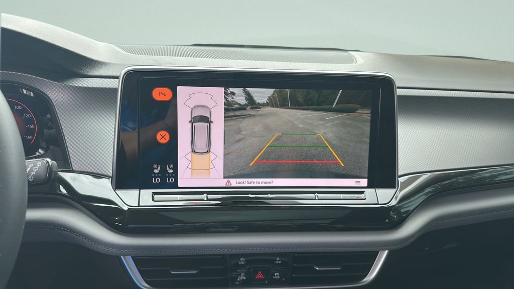 New 2026 Volkswagen Atlas Peak Edition image 16