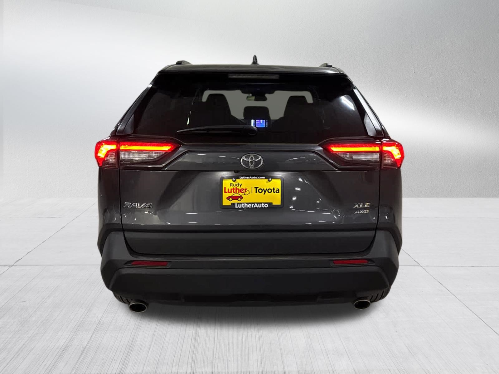 Used 2025 Toyota RAV4 XLE AWD/4WD image 5