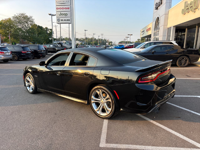 Used 2022 Dodge Charger R/T RWD image 4