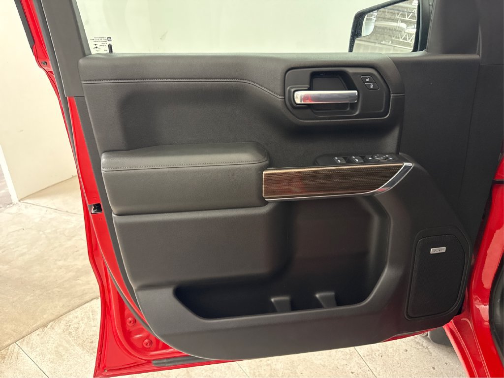 Used 2021 Chevrolet Silverado 1500 LT Trail Boss w/ Convenience Package II AWD/4WD image 30