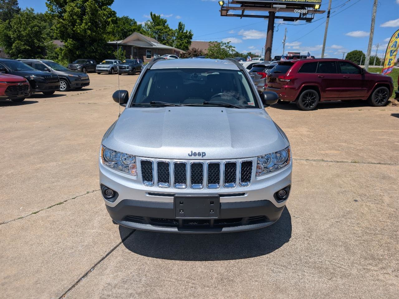 Used 2012 Jeep Compass Latitude AWD/4WD image 2