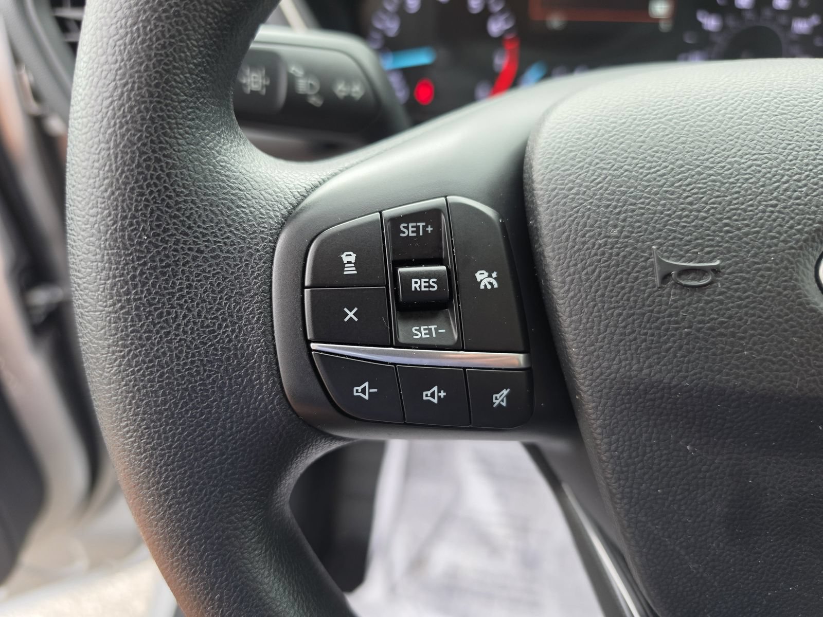 Used 2020 Ford Escape SE FWD image 33