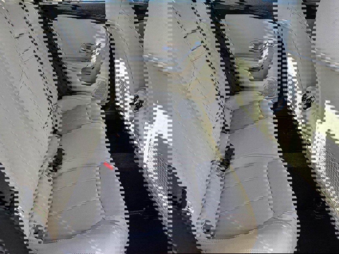 New 2025 Mercedes-Benz C 300 4MATIC Sedan image 39