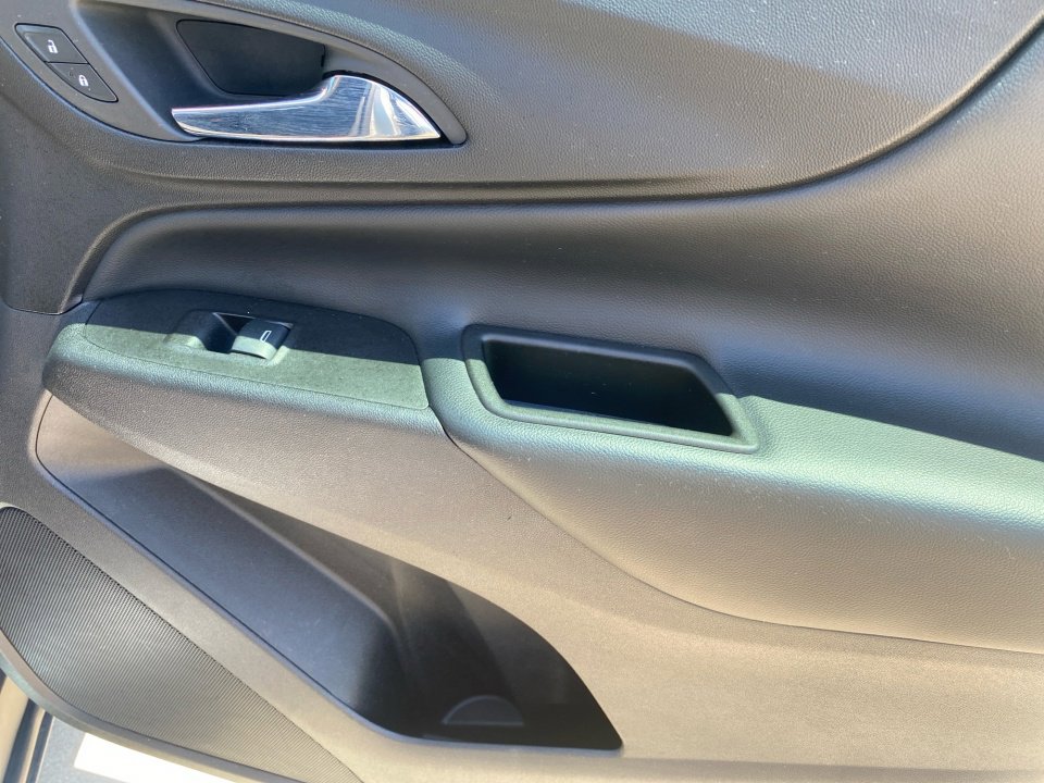 Used 2020 Chevrolet Equinox LT FWD image 35