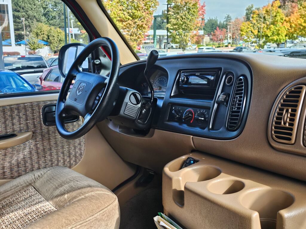Used 2000 Dodge B2500 RWD image 31