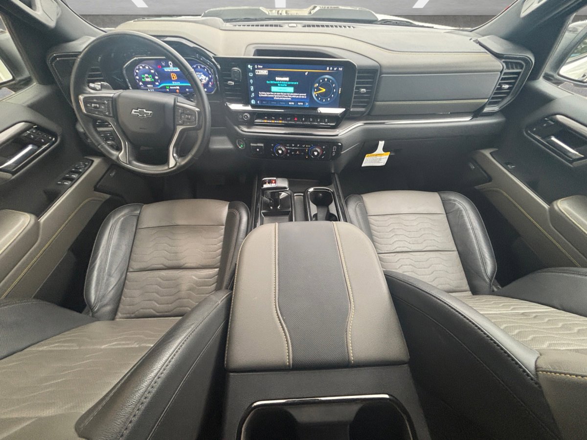 Used 2023 Chevrolet Silverado 1500 ZR2 w/ Technology Package image 24