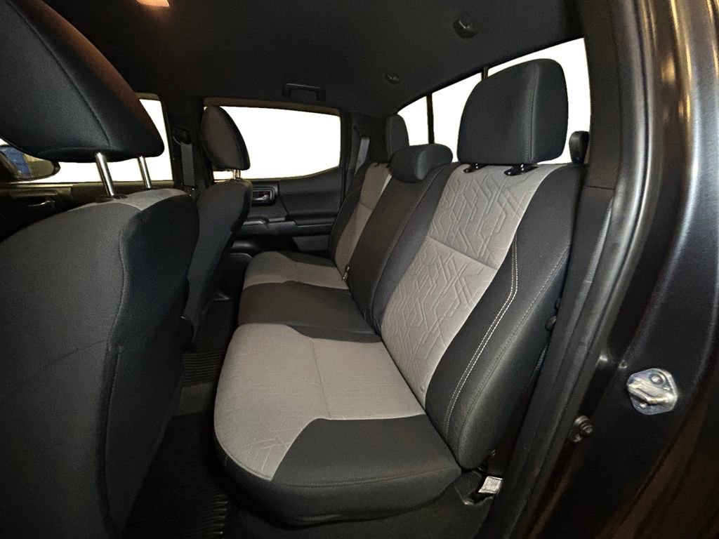 Certified 2023 Toyota Tacoma TRD Off-Road image 11