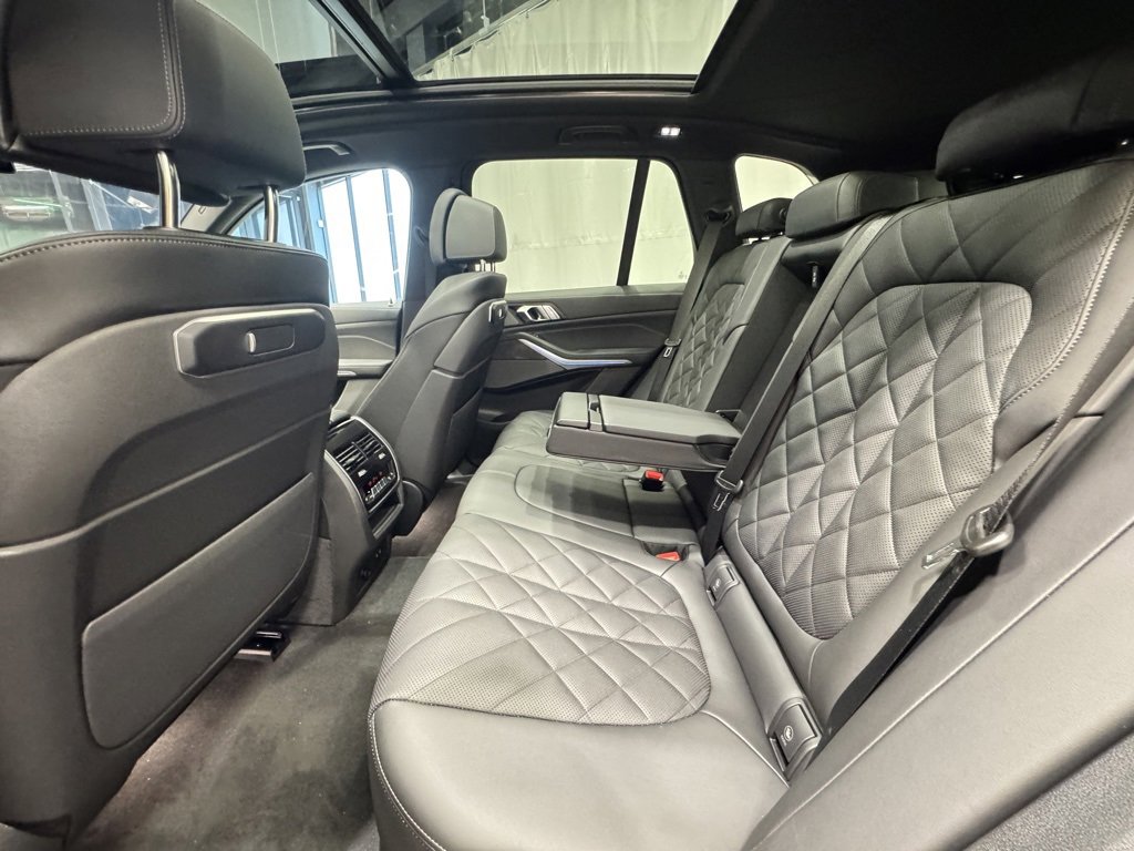 Used 2026 BMW X5 xDrive50e w/ Climate Comfort Package image 18