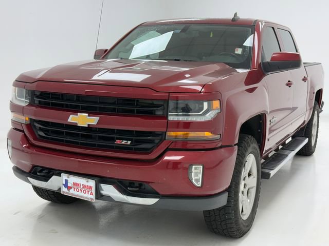 Used 2018 Chevrolet Silverado 1500 LT w/ Texas Edition image 4