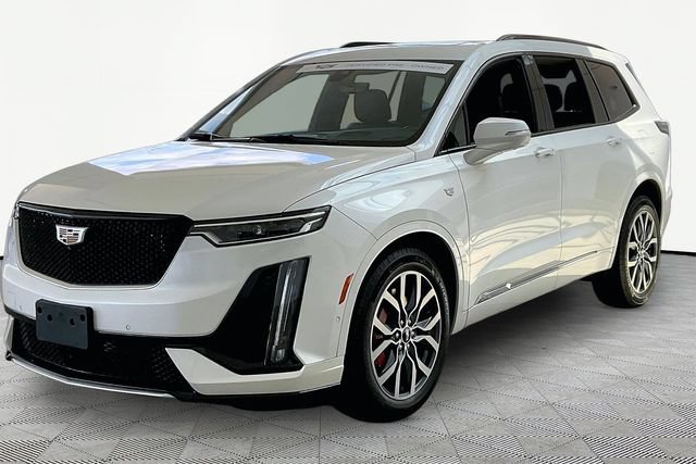Certified 2024 Cadillac XT6 Sport w/ Platinum Package AWD/4WD image 3