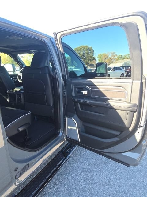 New 2027 RAM 3500 Laramie AWD/4WD image 26