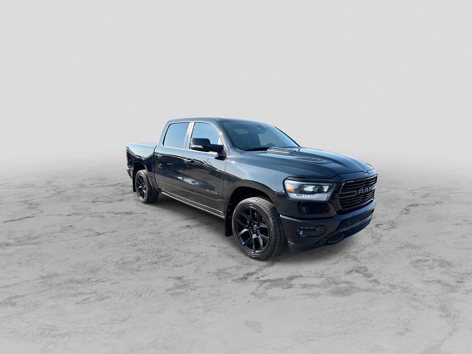Used 2019 RAM 1500 Sport w/ Level 2 Equipment Group AWD/4WD image 2