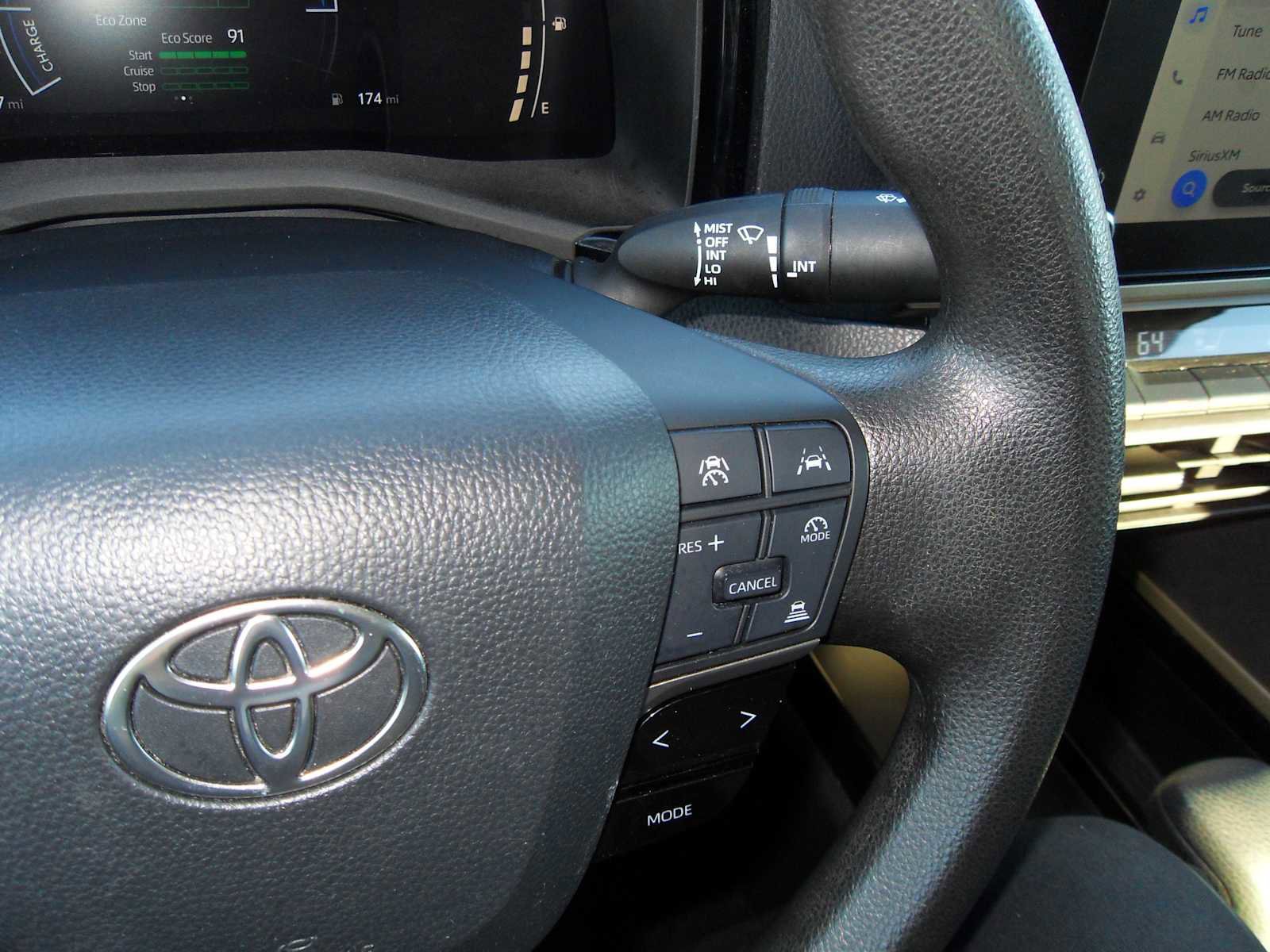 Used 2025 Toyota Camry LE image 42