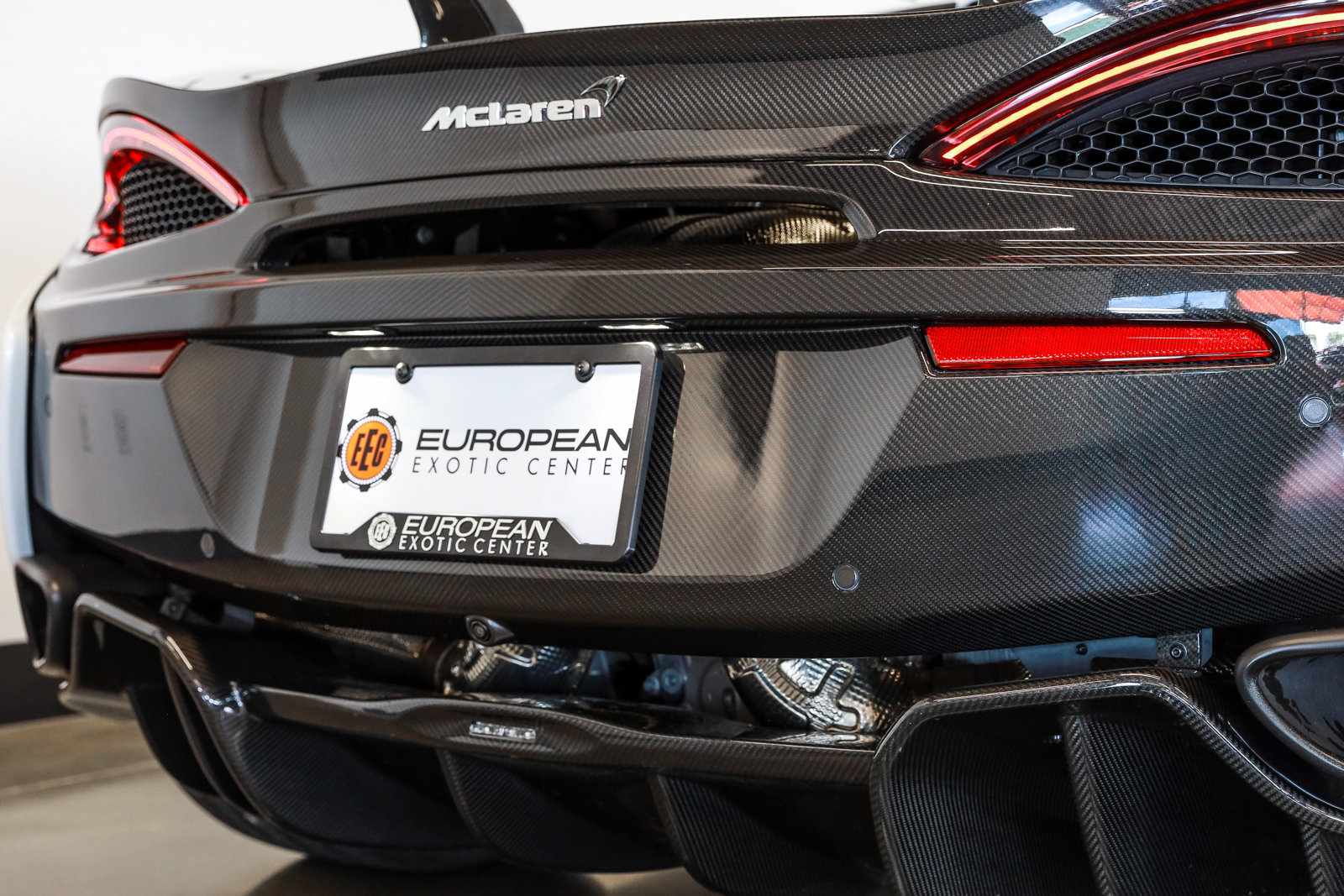 Used 2016 McLaren 570S Coupe RWD image 33