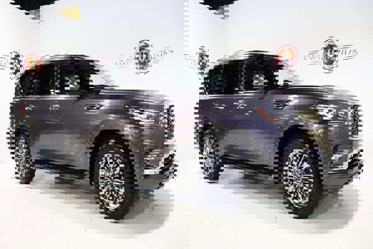 Used 2024 INFINITI QX80 Luxe image 9